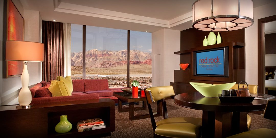 http://lasvegassuites.com/wp-content/uploads/2016/02/RR_Hotel_SignatureSuite_01-1080x540.jpg